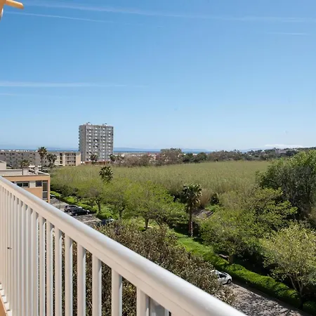 Le Lavandou, T3 Climatise 4 Pers, Proximite Plage, Parking - Fr-1-803-59 Apartment *